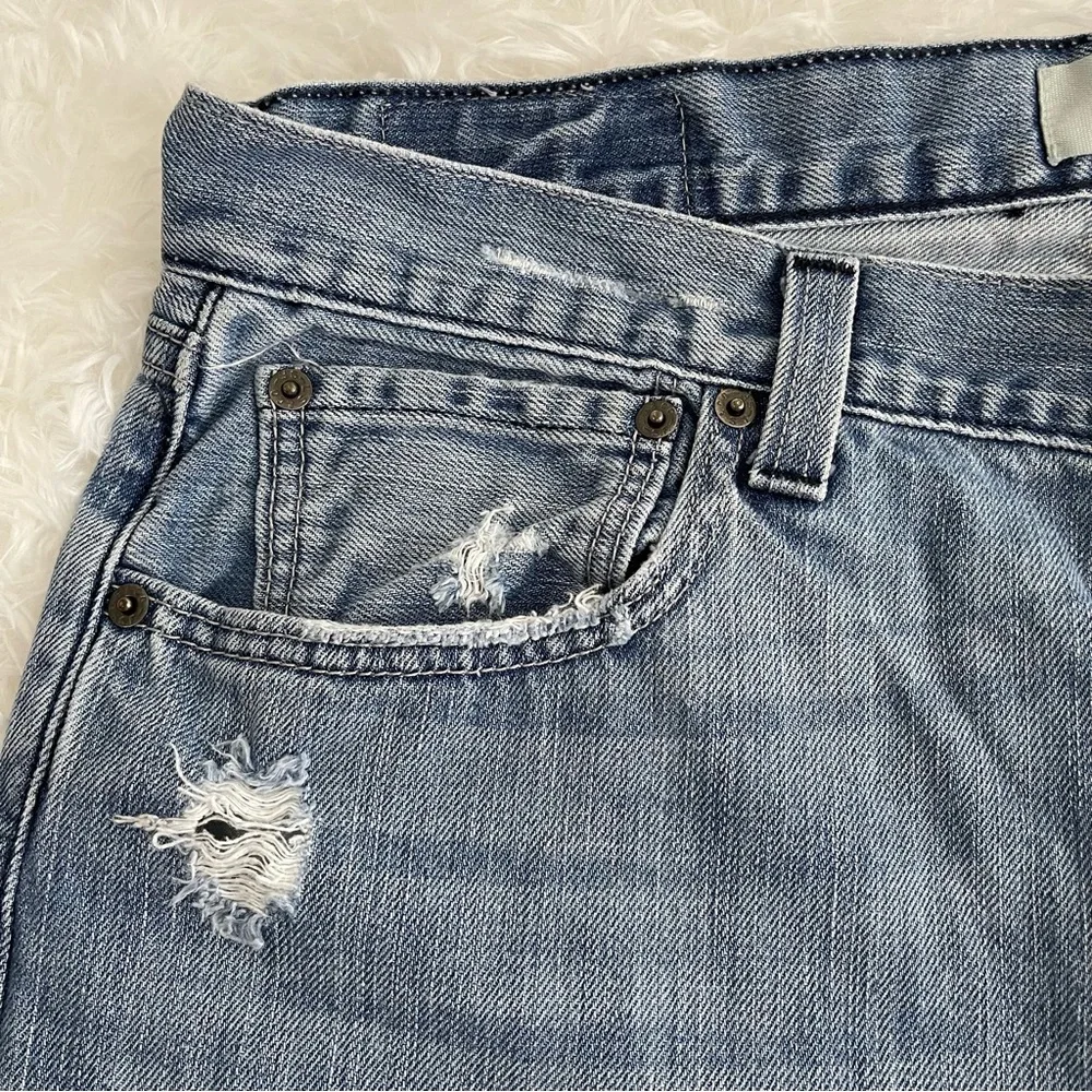 Levi’s 501 Jeans Men’s 36X32 Straight Leg Button Fly Distressed Medium Wash